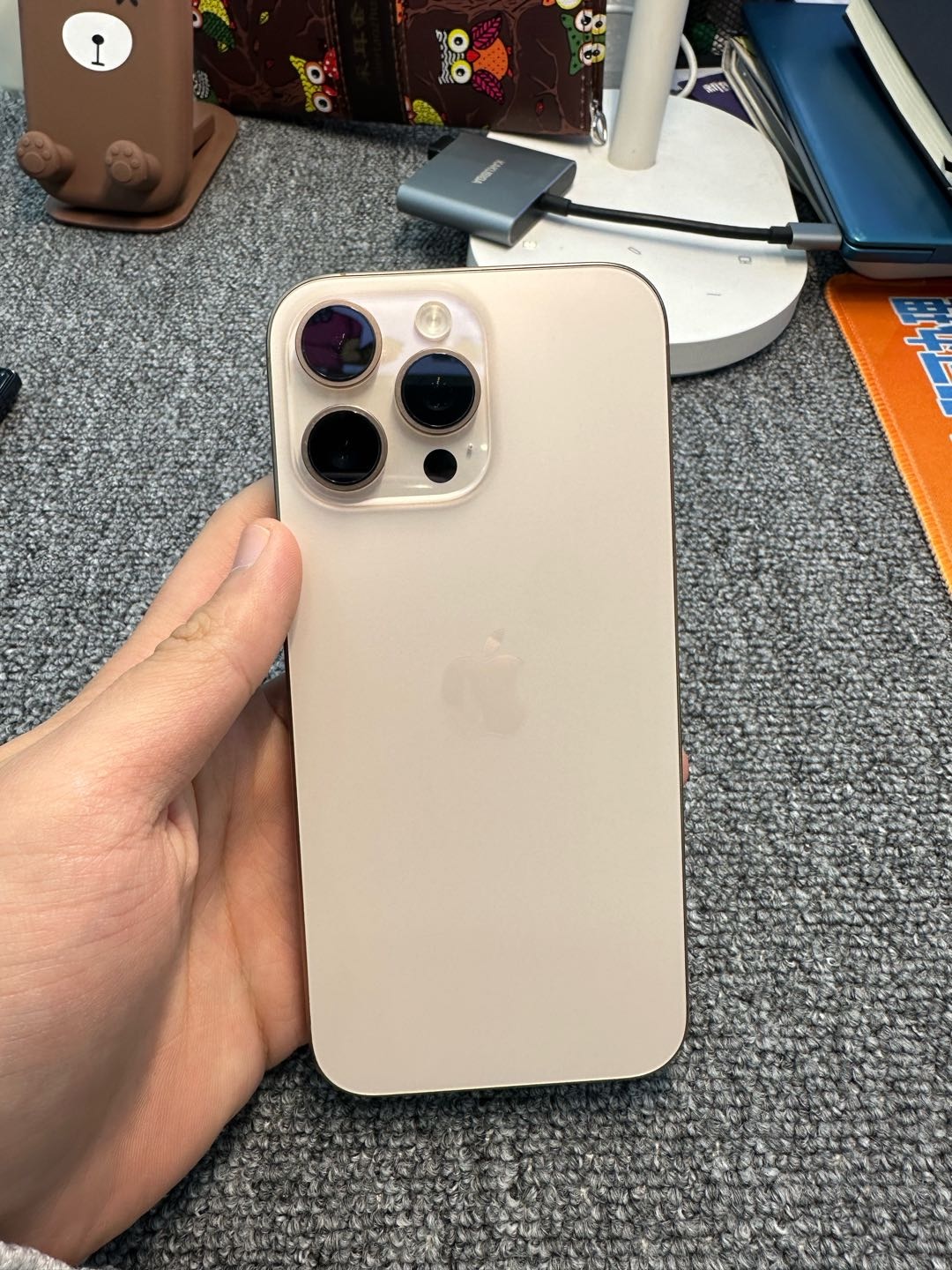 金色版手机怎么样(金色手机有哪些品牌新品种)-第4张图片-QuickQ官网 金色版手机怎么样(金色手机有哪些品牌新品种)-第4张图片-QuickQ官网