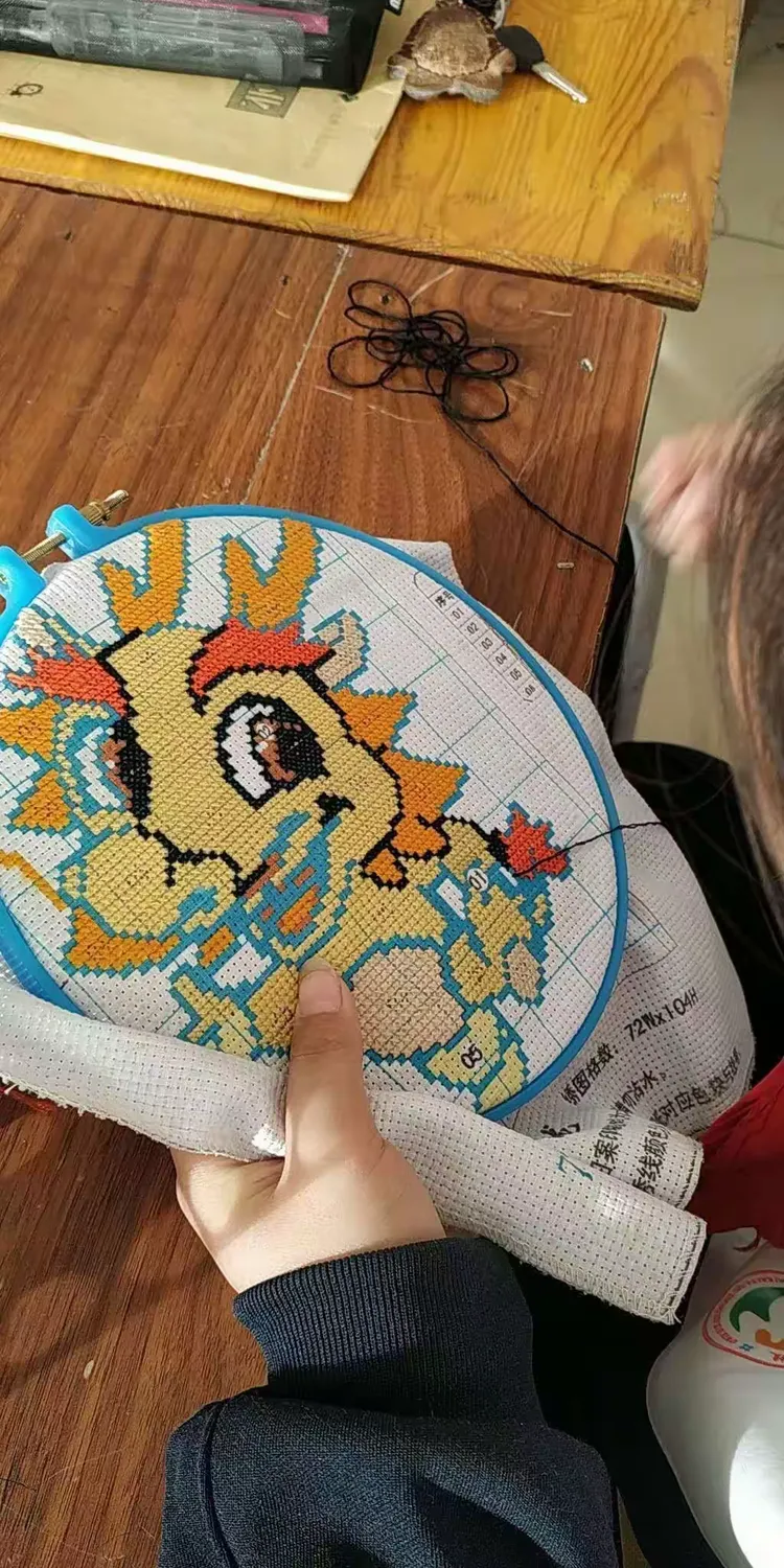 彩虹十字绣论坛手机版(彩虹十字绣论坛怎么了,进去都不是十字绣)